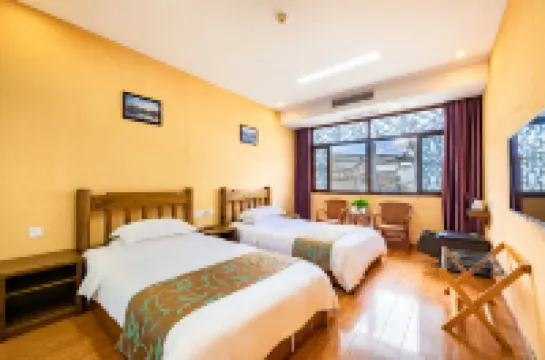 Hongcun Songhetang Inn