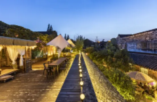 Xitang YiZhao Yixi Huayuan Resort Hotel Hotels near Xitang