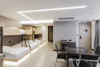 Three Kingdoms E-sports Smart Hotel (Shangqiu Zhecheng Chunshui Road Branch) Hotels near Beihu Ecology Park