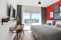 Appart'City Collection Genève Aéroport - Vernier Hotels in Верньє