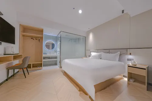 โรงแรมชูเยว่แพลทินัม เฟิ่งหยาง - ที่มีที่จอดรถ