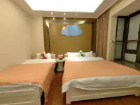 Queen's Star Hotel