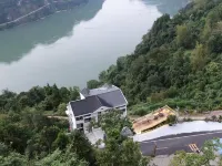 the Homestay to be Number One Hotel dekat Sanxia Xiling Gallery Scenic Area
