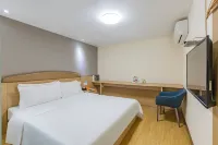 7Days Inn Chain Hotel (Wuhan Jianghan Road Pedestrian Street Jiqing Street)