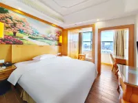 Puyang Baijin Hotel