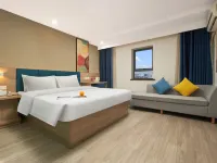 7 Days Premium Hotel (Changsha West Bus Station Meixi Lake East Subway Station) Hotels near Yuelu Mountain