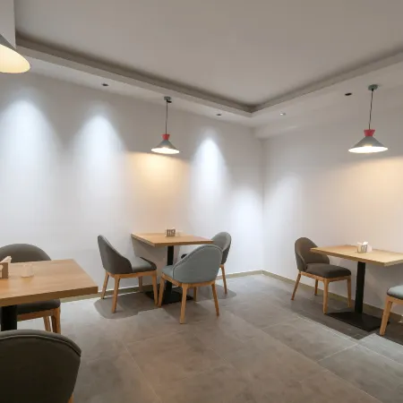Homeinn · neo (Tiantai Mountain Xincheng Plaza)