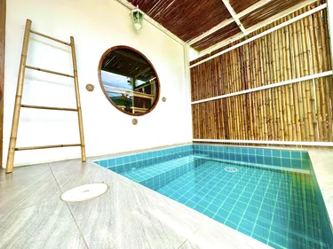 รูปภาพของแอท เดอะ บีช เกาะล้าน 2