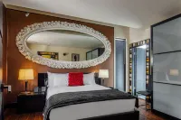 The Corinda Collection Hotels in North Hobart