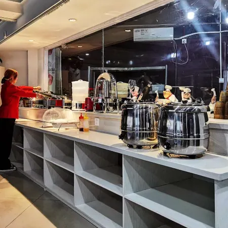 Hunyi Boutique Hotel (Lanzhou Railway Station Hongxingxiang Subway Station)