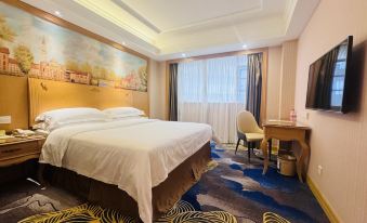 Vienna Hotel (Shenzhen Nanyou Clothing City Nanguang Metro Station)