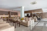 Hotel Porta do Sol Conference & Spa - ที่มีบาร์