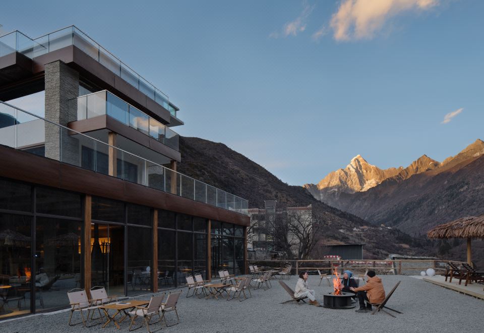 쓰구냥산 별빛을 바라보며 숙소의 세련된 인테리어 이미지