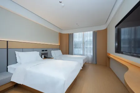 JI Hotel (Shanghai Jinping Road Subway Station)