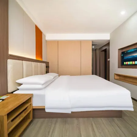 Vienna Zhihao Hotel (Shenqiu High-speed Railway Station)