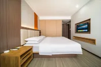 Vienna Zhihao Hotel (Shenqiu High-speed Railway Station) Hotels near Shenqiu Railway Station