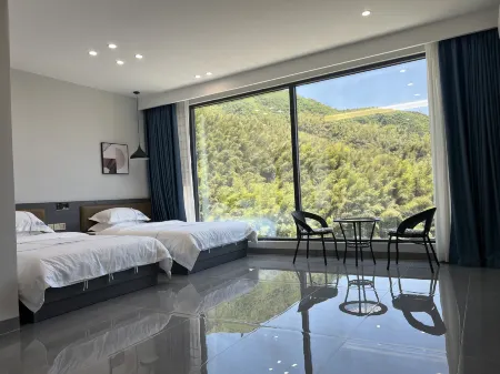 Junheng Homestay (Yangtian Lake Scenic Area Branch) Отели рядом с достопримечательностью «Yangtianhu Grassland»