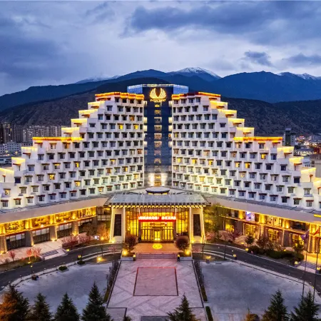 V-CONTINENT Nyingchi Hotel
