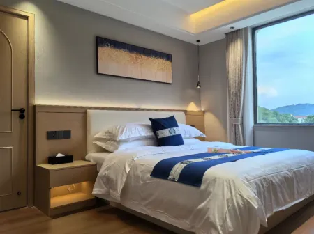 Lvzhou Holiday Hotel Отели рядом со станцией Pingxiang Railway Station