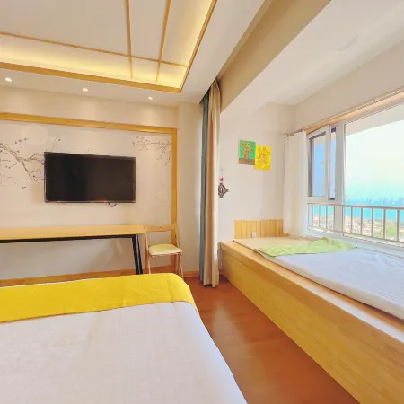 Muhai Lvsu Seaview Apartment (Development Zone Shibeiwan Water Park Branch)