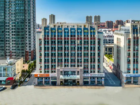 Hengyu Hotel (Weihai North Station Torch Eighth Street) Отели рядом с достопримечательностью «Xiaoshidao Fishing Beachcombing Park»