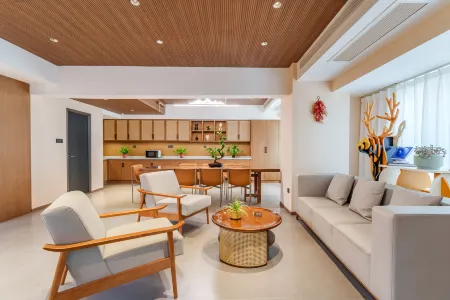 Huayin Yuesiji Hotel Отели рядом с достопримечательностью «Tongguan Yellow River Ancient Ferry»