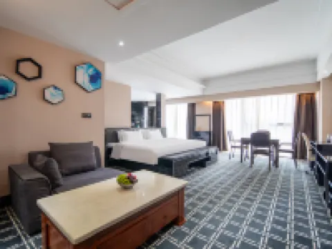 Rezen Select Hotel (Wenshan Dongfeng Road Pedestrian Street) Hotels in Wenshan