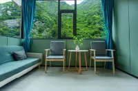 Mercure Hotel(Condine Bus Station)