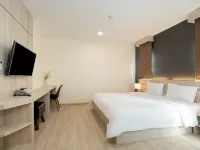 Amanah Bangkok Hotel Hotels near Thonburi