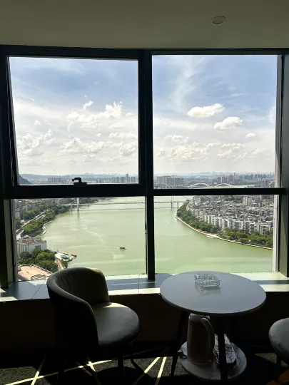 Yige E-sports Hotel (Liuzhou Yintai City)