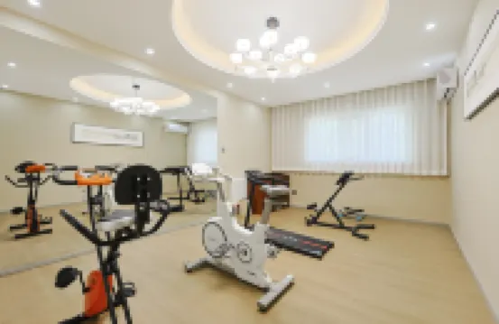 Yoke Hotel (Yanji Yanbian University Korean Folk Park Store)