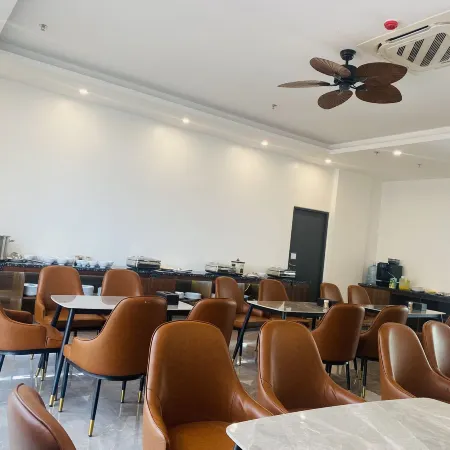 Atour Phoenix Hotel Отели рядом с достопримечательностью «Bac Ninh Museum»