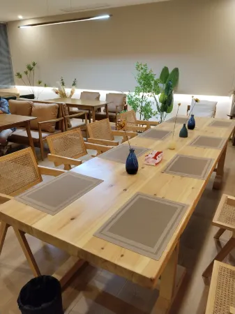 Yuntaishan Yimei Light Luxury Hotel (Shore Service area) Отели рядом с достопримечательностью «Wan Shan Temple»