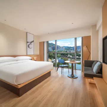 Fairfield by Marriott Shenzhen Dameisha Отели рядом с достопримечательностью «Кяомейша Бич»