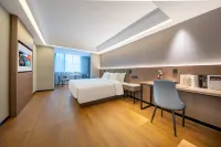 Green tree oriental hotel (Xi' an zhonglou wulukou subway station branch) Hotels in Xijing Hospital/Tonghua Men