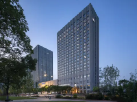 Crowne Plaza Yichang by IHG (Three Gorges Visitor Center) Hotels in Yichang