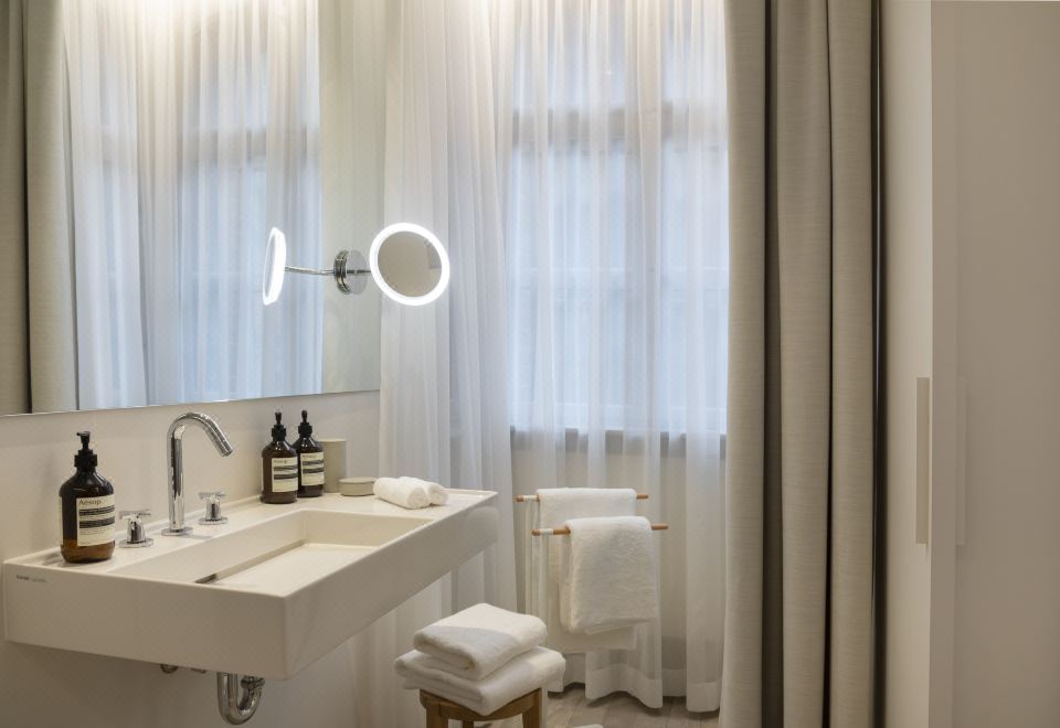 1. 윌미나 호텔..