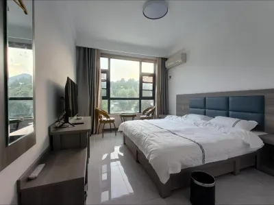 Xiaocui Farmyard Hotels near Bai Yun Mountain