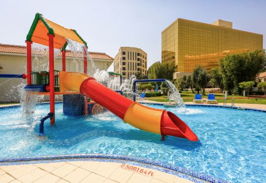 래디슨 블루 호텔 도하의 외관 및 입구 이미지