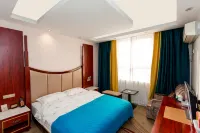 Beijing Hotel (Xinyang Railway Station Tianrun Plaza Branch)