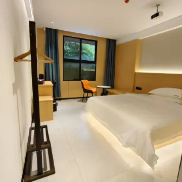 Baoting Baocheng Hanting smart Hotel