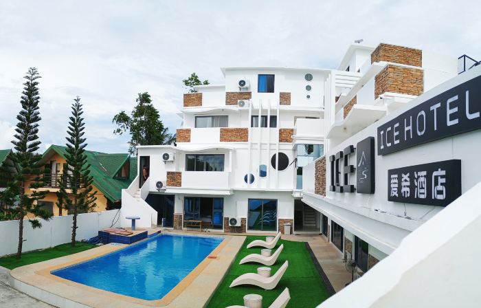 1CE HOTEL