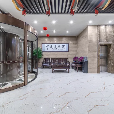Lintao Yijing Oriental Hotel