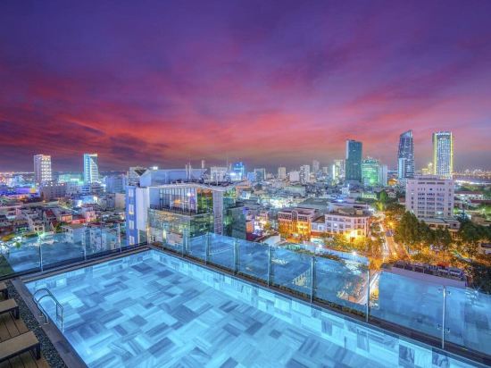 โรงแรม ซีฮอร์ส นาตาลี ดา นัง บาย ซูเจต์ ออฟ ฮาวิลแลนด์