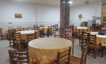 Lingchuan Shanliren Farm Stay