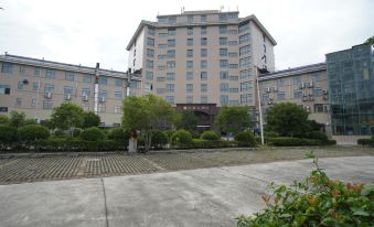 Jinzhou Grand Hotel