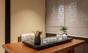 yishiliao ancient charm and modern style Homestay (Nanxun Ancient Town Branch)
