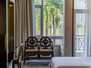 Lilac Garden Hotel