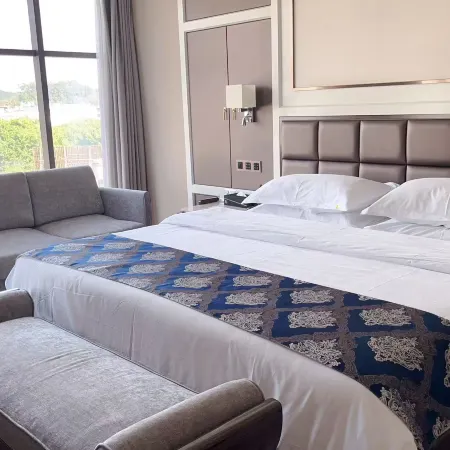 Yingjiang Triumph Hotel