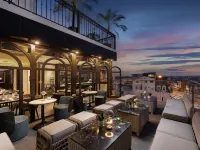 The Q Boutique Hotel Hotels near Pho Co